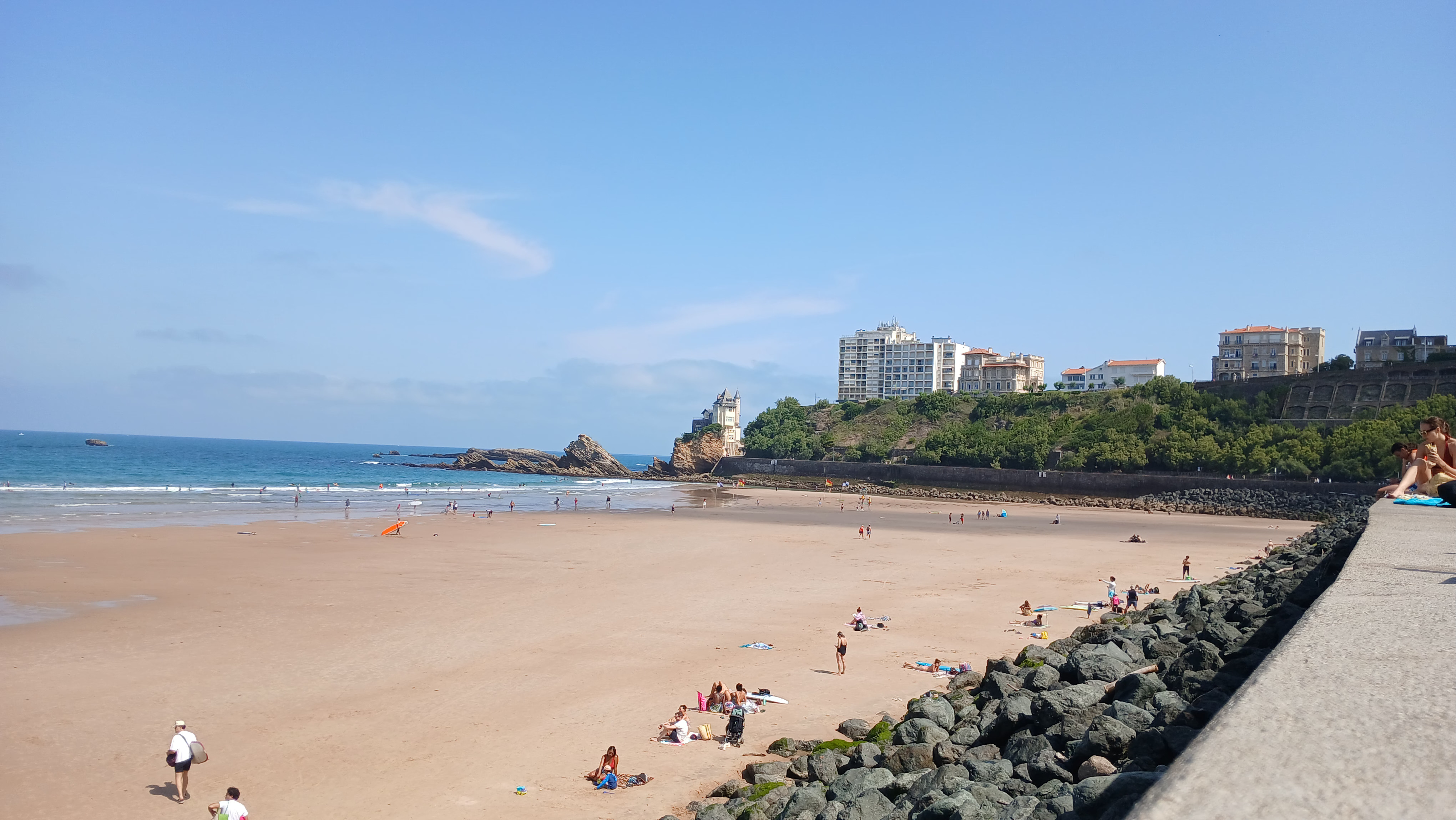 Aulas de stand up em praias paradiziacas é com a Gostoso Surf School, te ensinamos rapidamente | aluguel de pranchas